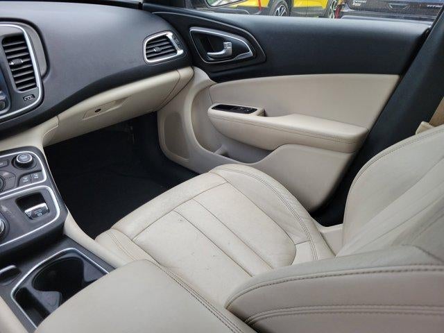 2017 Chrysler 200 Limited Platinum FWD