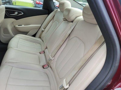 2017 Chrysler 200 Limited Platinum FWD