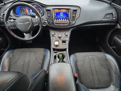 2016 Chrysler 200 4dr Sdn S FWD