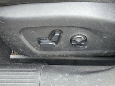 2016 Chrysler 200 4dr Sdn S FWD