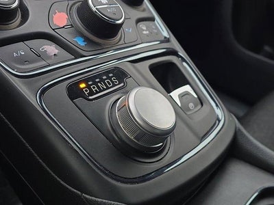 2016 Chrysler 200 4dr Sdn S FWD