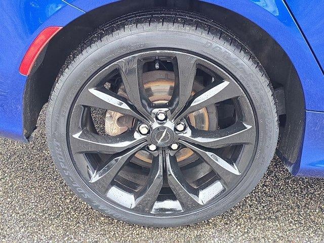 2016 Chrysler 200 4dr Sdn S FWD