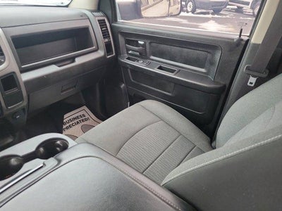 2022 RAM 1500 Classic Express 4x4 Quad Cab 6'4" Box