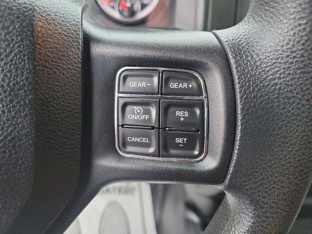 2022 RAM 1500 Classic Express 4x4 Quad Cab 6'4" Box