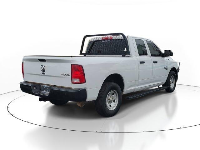 2022 RAM 1500 Classic Express 4x4 Quad Cab 6'4" Box
