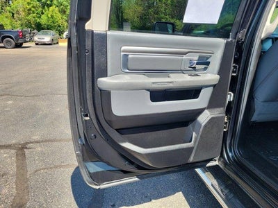 2015 RAM 1500 4WD Crew Cab 5.7 Ft Box Big Horn