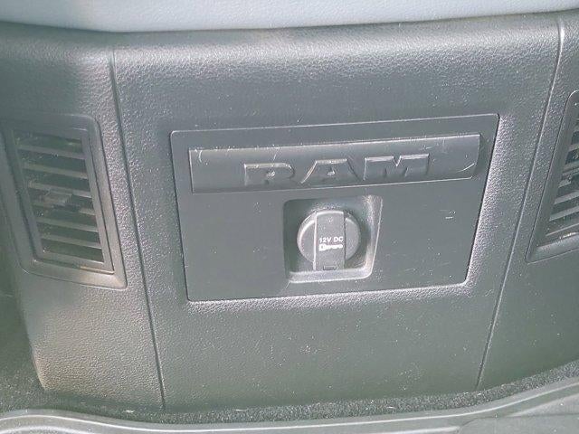 2015 RAM 1500 4WD Crew Cab 5.7 Ft Box Big Horn