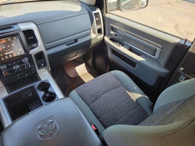 2015 RAM 1500 4WD Crew Cab 5.7 Ft Box Big Horn