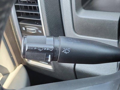 2015 RAM 1500 4WD Crew Cab 5.7 Ft Box Big Horn
