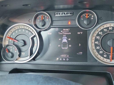 2015 RAM 1500 4WD Crew Cab 5.7 Ft Box Big Horn