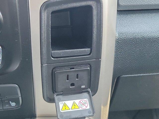 2015 RAM 1500 4WD Crew Cab 5.7 Ft Box Big Horn