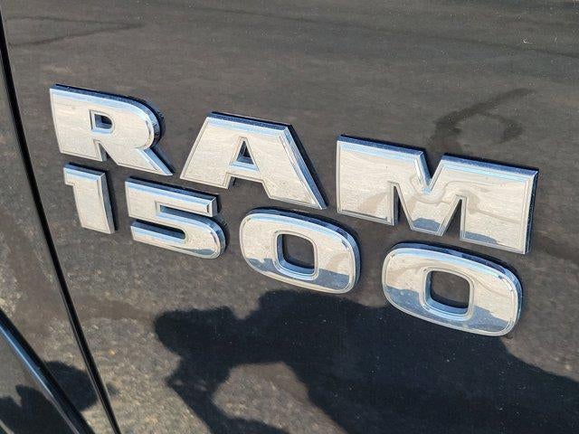 2015 RAM 1500 4WD Crew Cab 5.7 Ft Box Big Horn