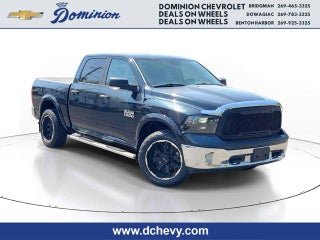 2015 RAM 1500 4WD Crew Cab 5.7 Ft Box Big Horn