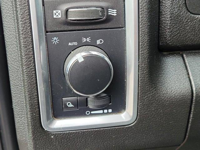 2023 RAM 1500 Classic SLT 4x4 Crew Cab 5'7" Box