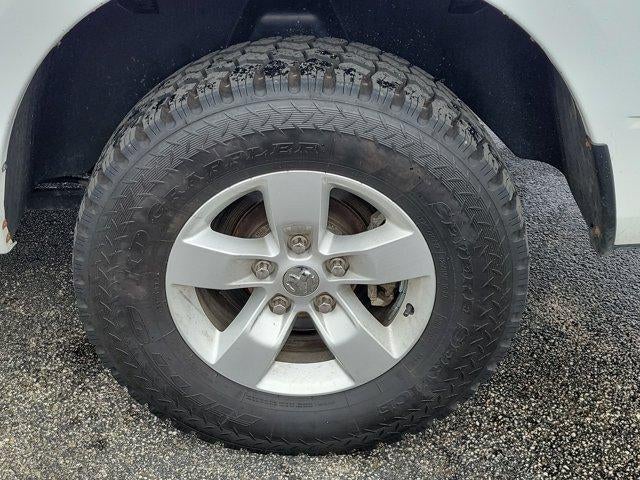 2023 RAM 1500 Classic SLT 4x4 Crew Cab 5'7" Box