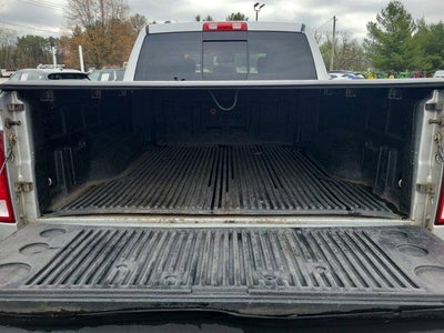 2016 RAM 1500 4WD Crew Cab 5.7 Ft Box Big Horn