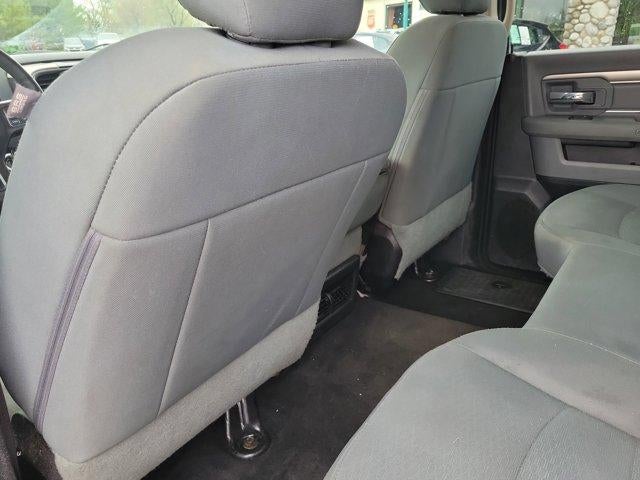 2016 RAM 1500 4WD Crew Cab 5.7 Ft Box Big Horn