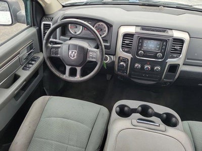 2016 RAM 1500 4WD Crew Cab 5.7 Ft Box Big Horn