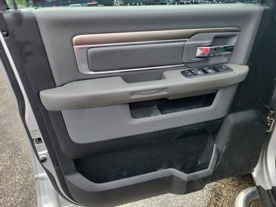 2016 RAM 1500 4WD Crew Cab 5.7 Ft Box Big Horn