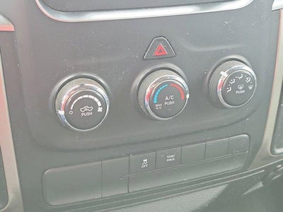 2016 RAM 1500 4WD Crew Cab 5.7 Ft Box Big Horn