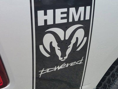 2016 RAM 1500 4WD Crew Cab 5.7 Ft Box Big Horn