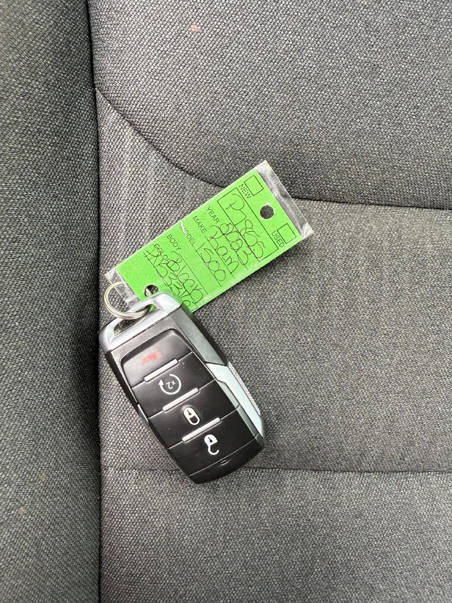 2023 RAM 1500 Big Horn 4x4 Crew Cab 5'7" Box