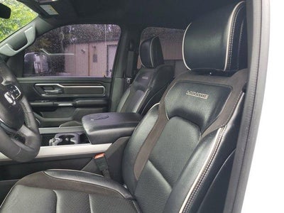 2025 RAM 1500 Laramie 4x4 Crew Cab 5'7" Box