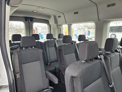 2023 Ford Transit Passenger Wagon T-350 148" Med Roof XL RWD