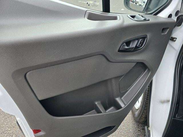 2023 Ford Transit Passenger Wagon T-350 148" Med Roof XL RWD