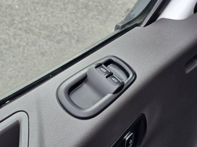 2023 Ford Transit Passenger Wagon T-350 148" Med Roof XL RWD