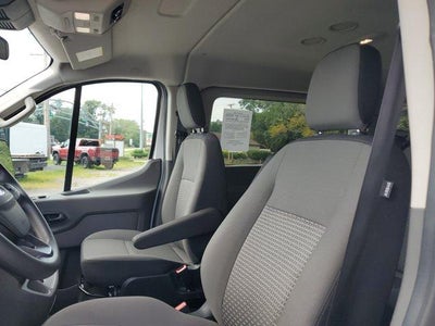 2025 Ford Transit Passenger Wagon T-350 148" Low Roof XL RWD