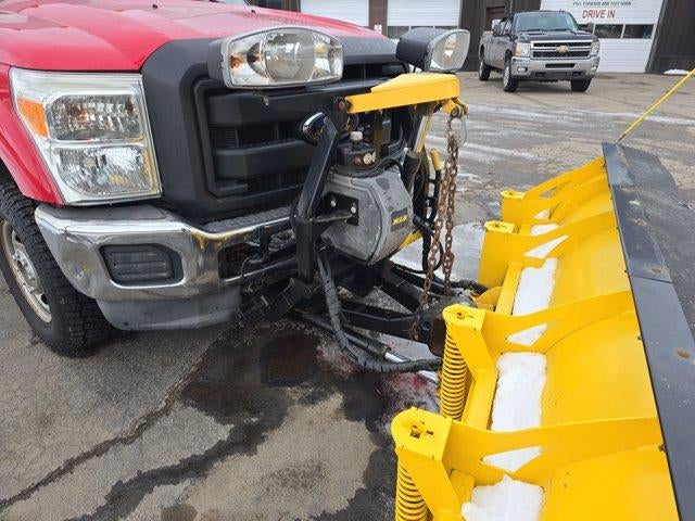 2012 Ford Super Duty F-350 SRW 4WD Reg Cab 141" WB 60" CA XL