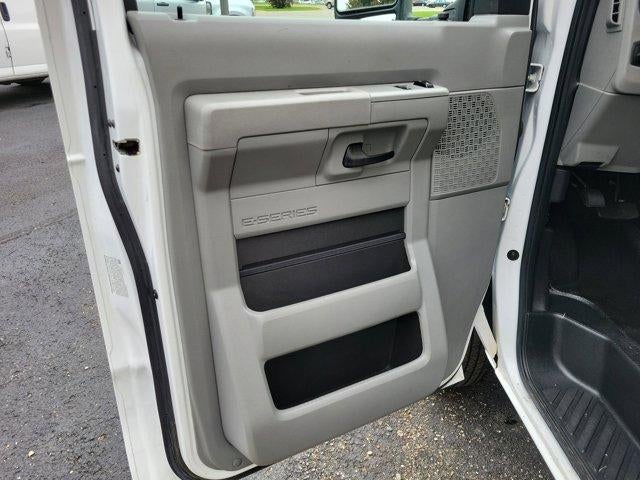 2024 Ford E-Series Cutaway E-350 SRW 138" WB