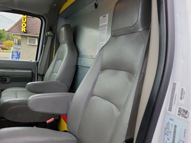 2024 Ford E-Series Cutaway E-350 SRW 138" WB