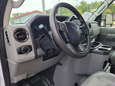 2024 Ford E-Series Cutaway E-350 SRW 138" WB