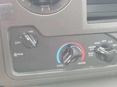 2024 Ford E-Series Cutaway E-350 SRW 138" WB