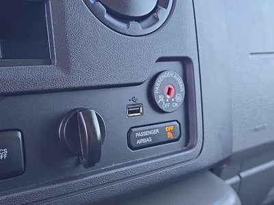 2024 Ford E-Series Cutaway E-350 SRW 138" WB