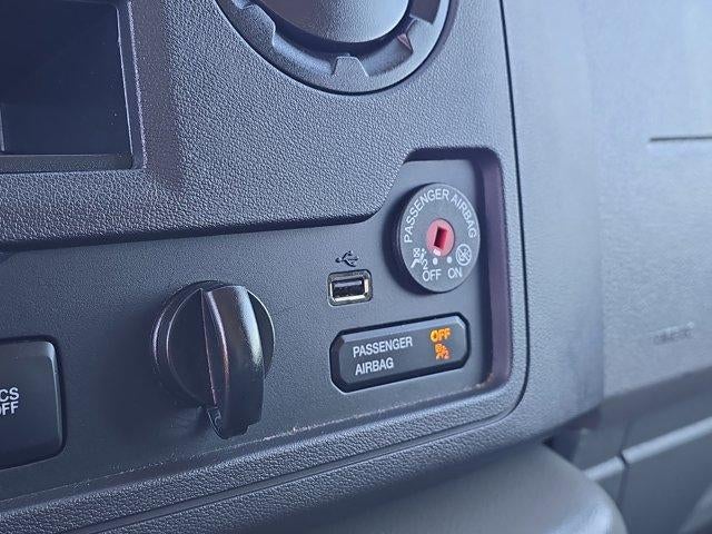 2024 Ford E-Series Cutaway E-350 SRW 138" WB