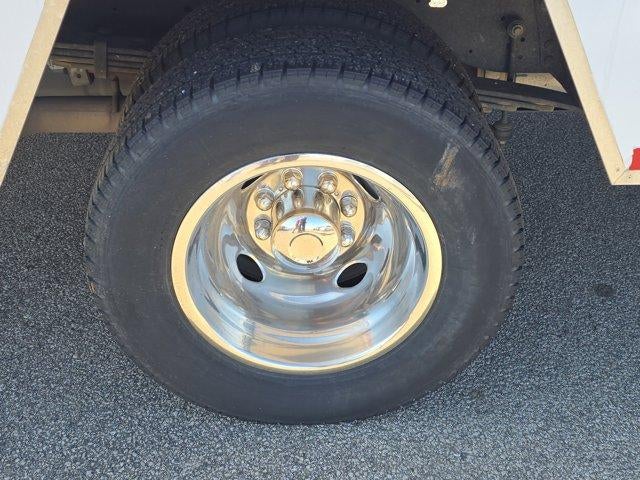 2024 Ford E-Series Cutaway E-350 SRW 138" WB