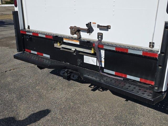 2024 Ford E-Series Cutaway E-350 SRW 138" WB