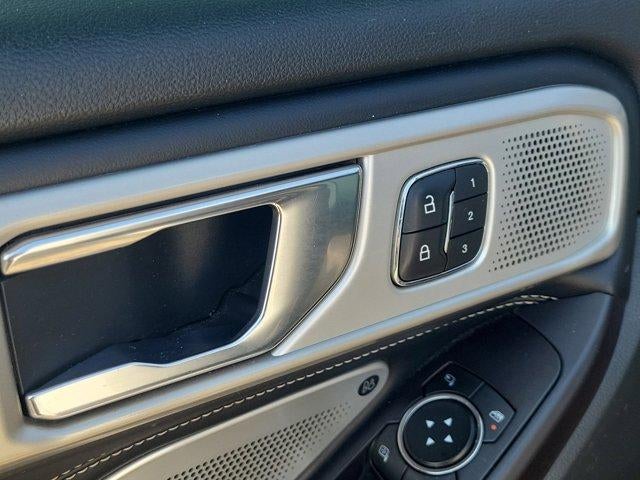 2020 Ford Explorer ST 4WD
