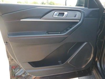 2025 Ford Explorer ST-Line 4WD