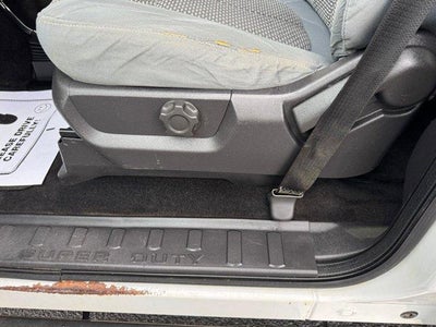 2016 Ford Super Duty F-250 SRW 4WD Crew Cab 6-3/4 Ft Box XL