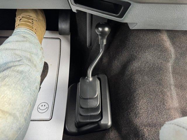 2016 Ford Super Duty F-250 SRW 4WD Crew Cab 6-3/4 Ft Box XL