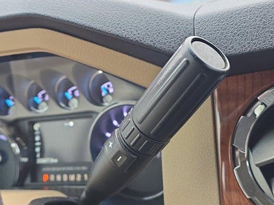 2016 Ford Super Duty F-350 SRW 4WD Crew Cab 6-3/4 Ft Box XL