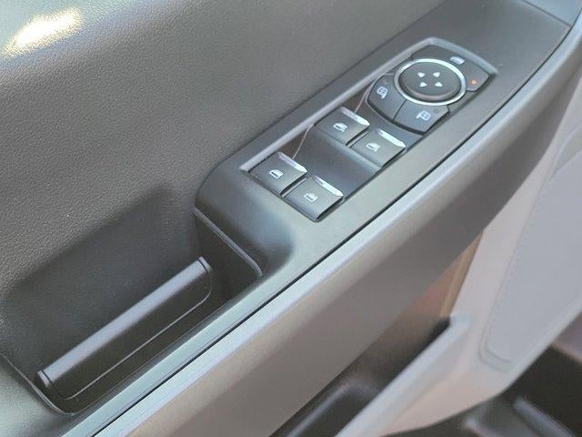 2025 Ford SUPER DUTY F-350 DRW XL 4WD Crew Cab 8' Box