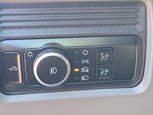 2025 Ford SUPER DUTY F-350 DRW XL 4WD Crew Cab 8' Box