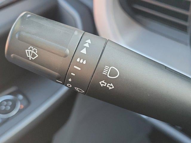 2025 Ford SUPER DUTY F-350 DRW XL 4WD Crew Cab 8' Box