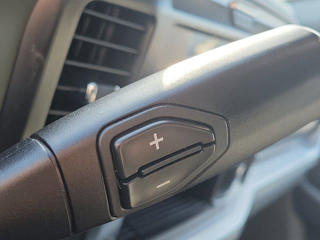 2025 Ford SUPER DUTY F-350 DRW XL 4WD Crew Cab 8' Box