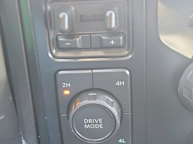 2025 Ford SUPER DUTY F-350 DRW XL 4WD Crew Cab 8' Box